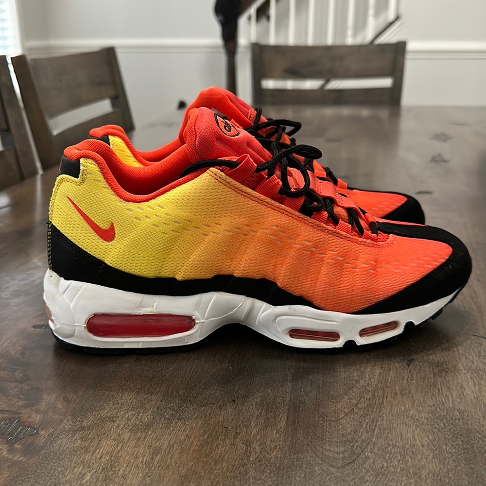 Nike Air Max 95 Sunset Size 10